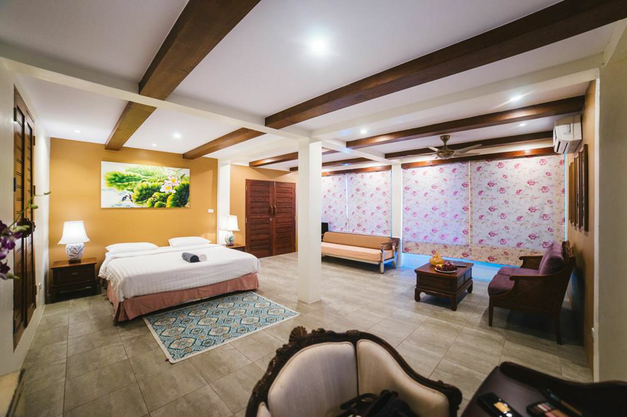 Rawai View Beachfront Esterno foto